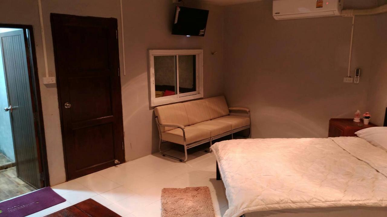 Pk Hostel Phra Nakhon Si Ayutthaya Zewnętrze zdjęcie