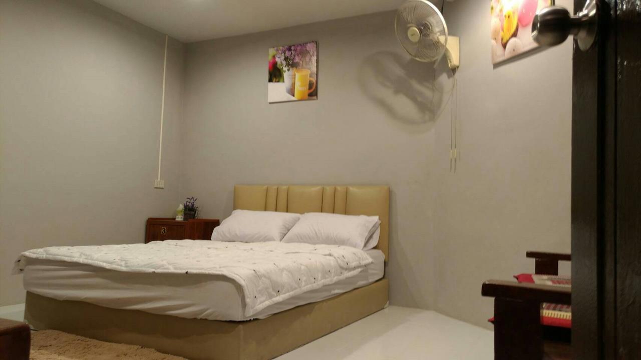 Pk Hostel Phra Nakhon Si Ayutthaya Zewnętrze zdjęcie
