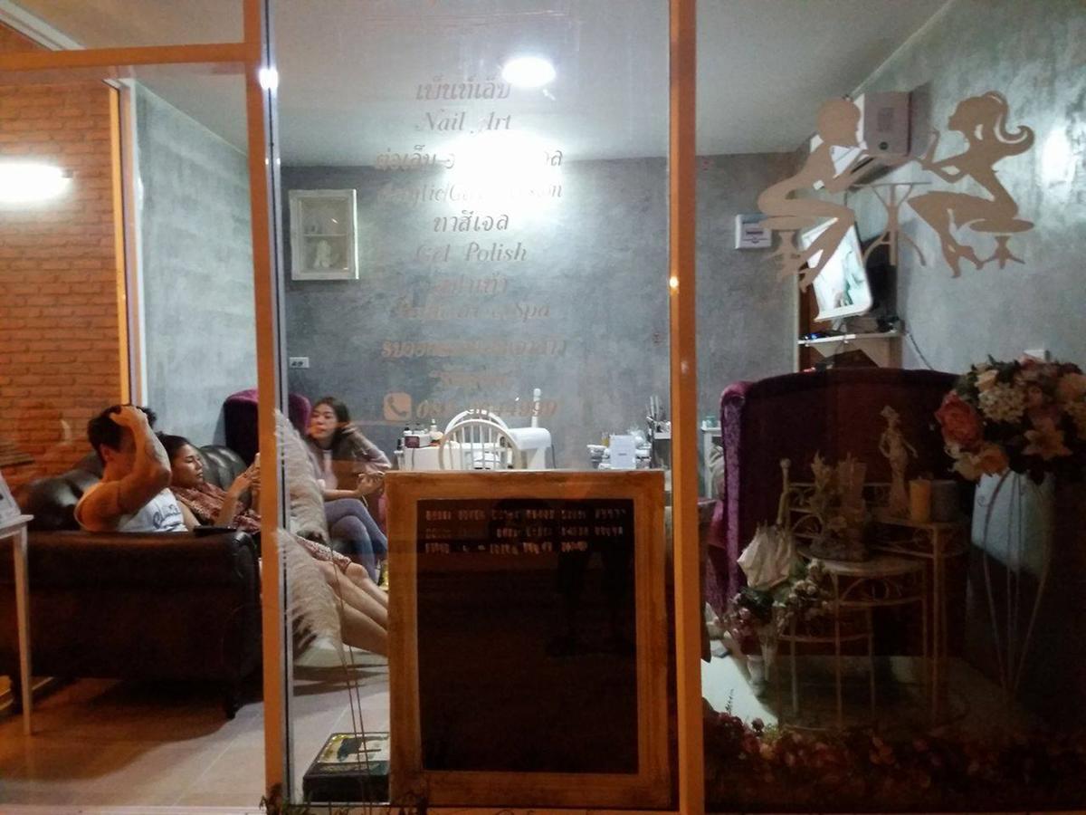 Pk Hostel Phra Nakhon Si Ayutthaya Zewnętrze zdjęcie