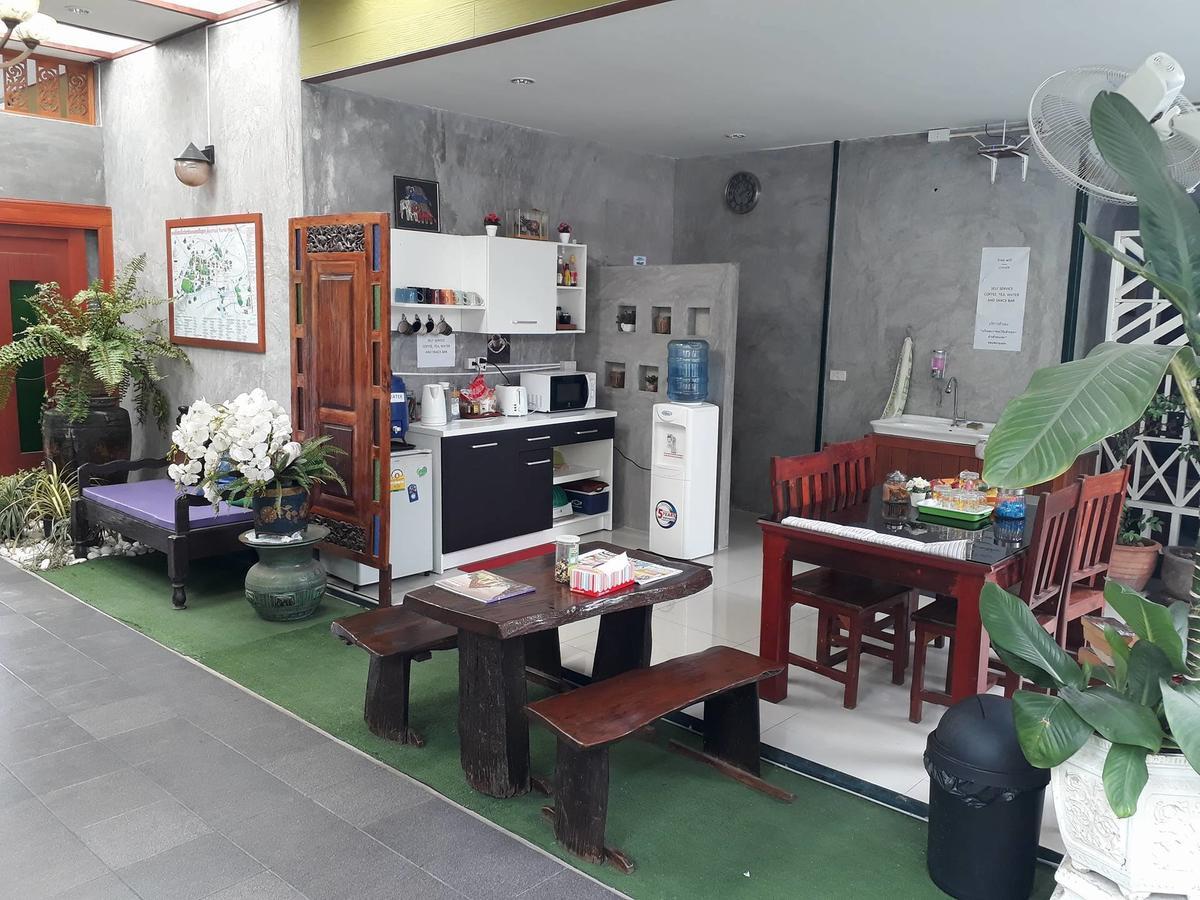Pk Hostel Phra Nakhon Si Ayutthaya Zewnętrze zdjęcie